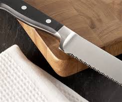 Find wusthof bread knife from a vast selection of flatware, knives & cutlery. Wusthof Classic 9 Inch Double Serrated Bread Knife New