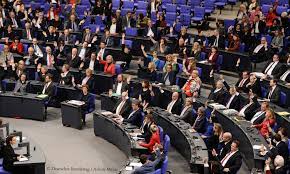 Der weg zur milliardenschweren neuverschuldung ist damit frei. Abstimmung Bundestag Nadine Schon Mdb Cdu