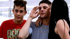 Scopri non ho mai avuto la mia età di rkomi su amazon music. Il Rapper Rkomi Fa Il Pieno Di Fan Alle Due Torri Bergamonews