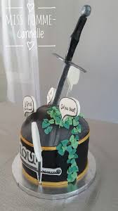 Gateau Theme Kaamelott En Pate A Sucre Gateau Gateau Gourmand Pate A Sucre