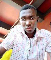 In case you missed it , Hakainde Hichilema Yesterday Failed to Honour Young  Robbie but instead Honored Cadres who sung Upnd songs