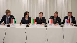 Stolicą państwa jest bratysława, położona nad dunajem przy granicy z słowenią. Polska Czechy Slowacja Litwa I Wegry Chca Scislej Wspolpracowac Ws Dostepu Do Lekow Polska Agencja Prasowa Sa