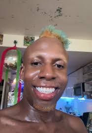 Marian Goss's Instagram, Twitter & Facebook