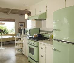 5 Ways To Personalize Your Kitchen Retro Kitchen Beige Kitchen Vintage House