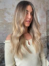 Curling model model wanted May 13th Melton