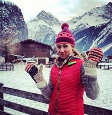 To unwind, shiffrin often turns to her favorite tv show, friends, or music. Mikaela Shiffrin Instagram