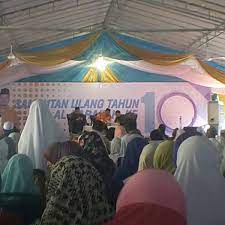 Pusat ini mempunyai 100 pelajar dan perbelanjaan untuk pusat ini boleh mencecah sehingga rm150,000 sebulan. Pusat Pendidikan Al Barakah