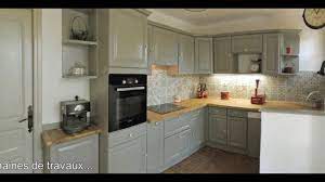 Si vous en avez plus qu'assez du style rustique de vos meubles, pas ne panique, vous pouvez leur donner un look plus moderne pour peu de frais avant de les repeindre. Avant Apres Relooker Une Cuisine Rustique Par Aedis Youtube