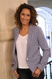 Quand le 13 heures de tf1 ne peut être diffusé pour la première fois de son histoire. Cyril Hanouna Marie Sophie Lacarrau Elle Devait Je Pense Gagner 12 000 Euros