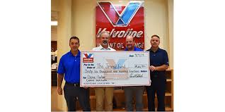 How long does it take to get an oil change at valvoline. Valvoline Instant Oil Change Raises More Than 66 500 For Cancer Research And Patient Care