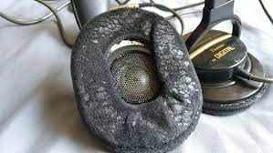How To Clean Headphone Pads The Definitive Guide