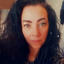 Paula Brammer's Instagram, Twitter & Facebook