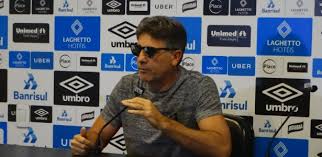 Fútbol el técnico de gremio dirigió en la copa libertadores con la 10 de renato gaúcho utilizó la camiseta de la selección argentina durante el partido ante guaraní, en. Emocionado Renato Fala Sobre Morte De Koff Inesquecivel No Meu Coracao 10 05 2018 Uol Esporte