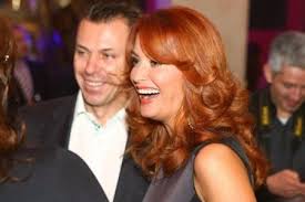 În urmă cu un an, cântăreţul a vorbit despre fosta lui mare iubire. Veste Bomba In Showbiz Anca Turcasiu A Scris Pe Facebook