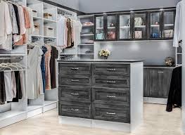 15 compartments, 14 necklace holders, nine ring rolls, and three drawers organize valuables. Luxury Custom Walk In Closet Design Designer Walk In Closets