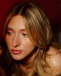 Katie Poff's Instagram, Twitter & Facebook