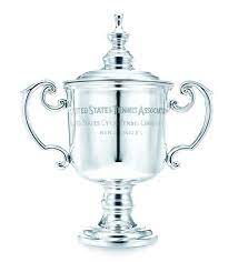 The trophy is slightly taller and quite a bit wider from the edge of one handle to the other. Us Open Trophy Made By Tiffany Open D Australie Us Open Tennis