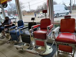 My Mechanic Uses Old Barber Shop Chairs For The Waiting Area Barber Shop Chairs Shop Chair Barber