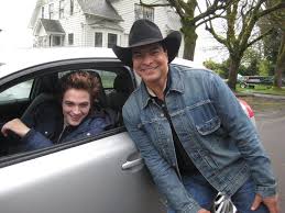 Finally Running Backto Leigh Stout You Keep Riding In A Little More On This Issue And The Good Ones Will Get The Most Lik Twilight Twilight Movie Twilight Saga