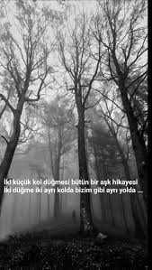 Iki Kucuk Kol Dugmesi Butun Bir Ask Hikayesi Iki Dugme Iki Ayri Kolda Bizim Gibi Ayri Yolda Hayat Kol Dugmesi Ask