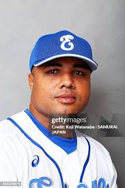 35 Photos & High Res Pictures