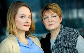 Sprawdź najnowsze i najciekawsze materiały przygotowane przez redakcję w dziale krystyna czubówna. Krystyna Czubowna Dumna Z Corki Zadebiutowala W Mlodych Lekarzach Pomponik Pl