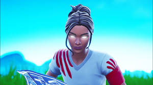 What is the best fortnite sensitivity for controller players? Fortnite Skin Holding Xbox Controller Wallpaper