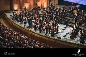 Ediția 2019 a festivalului internațional george enescu își așteaptă publicul la sala palatului, ateneul român, sala radio, sala mică a palatului, la sala george enescu de la universitatea națională de muzică și teatrul excelsior la concerte și recitaluri grupate în jurul a șase mari secțiuni. Xfqmpczr Qwxnm