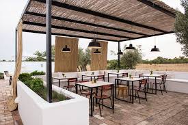 Pesao Agricola En Tavira Portugal Una Delicia Cerca De La Costa De Solo 6 Habitaciones Al Sur Para Dias En Calma Vista En Ad Pergula Em Patio Ideias De Patio Plantas Pergola