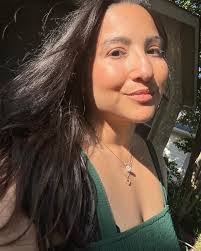 Nicole Beavers's Instagram, Twitter & Facebook