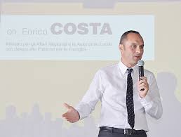 .dei ministri, silvio berlusconi, il decreto di nomina di aldo brancher a ministro senza portafoglio con al ministro dell'economia e delle finanze, giulio tremonti, al ministro per la semplificazione. Costa Confermato Ministro Dicastero Agli Affari Regionali Senza Portafoglio L Unione Monregalese