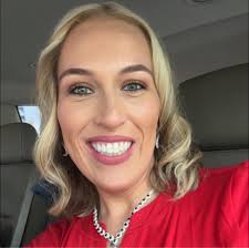 Has anyone had experience with Dr. Szyarto at The Cancer & Hematology  Institute in Flint? Google is giving some mixed reviews, but not many of  them... Thank you!