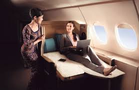 A Singapore Airlines Campaign Featuring The Singapore Girls Know More About 5 Top Airline Brands Branding Airlines Adv Hạng Thương Gia Singapore May Bay