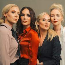 Heder est le nom du cabinet d'avocats dirigé par quatre femmes : Photo Shoot For The Swedish Tv Series Heder