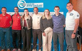 À Plourin-lès-Morlaix, l’arbitre international de football Clément Turpin partage son expérience
