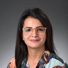 Aliza Phillips's Instagram, Twitter & Facebook