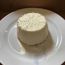 Finalmente riesco a riproporvi un'altro bel video sui formaggi. Formaggio Primo Sale Homemade Tushi