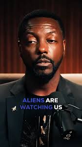 ALIENS ARE WATCHING US!