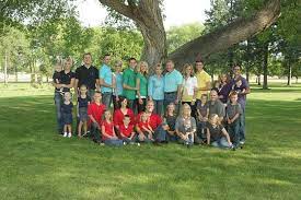 Favorite Paint Colors Large Family Photo Shoot Ideas Big Family Photos Family Photoshoot
