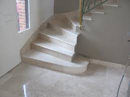Escalier En Marbre Luna Beige Escalier En Marbre Amenagement Escalier Escalier