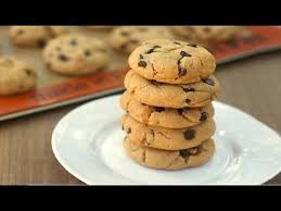 Download giallozafferano apk 4.1.19 for android. Biscotti Cookies Con Gocce Di Cioccolato Ricetta Facilissima Youtube