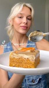 Gina Vidal's Instagram, Twitter & Facebook