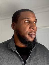 After almost 2 weeks of been AN INTROVERT😁 Guess who finally stepped out?!  #happynewyear #explorepage✨