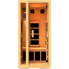 I en tør sauna opvarmer din komfur granit eller andre hårde klipper, der udstråler en tørvarme i saunaen. How To Build A Sauna The Home Depot
