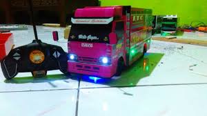 Yans bumiartha berbahan kayu, dengan spek kabin buka & jungkit, ban. Miniatur Truk Isuzu Giga Dan Canter Shopee Indonesia