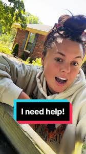 Angela Rabbitt's Instagram, Twitter & Facebook