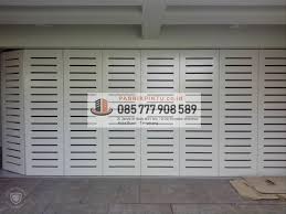 Memilih bahan baku baja sebagai pilihan material yang paling kuat & kokoh serta tahan lama. Jual Pintu Lipat Besi Minimalis Surabaya Harga 2019 Murah