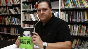 Rodrigo lara bonilla height 7 feet 11 inches (approx) & weight 377 lbs (171 kg) (approx.). Juan Pablo Escobar My Father Was No Hero News Dw 12 08 2015