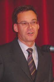 Grenzen überwinden!“