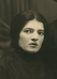 Memorializing Shoah victims in family history research